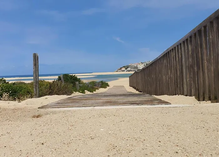Hébergement de vacances Tradicional Lagoa De Obidos Com Piscina Vau (Obidos)