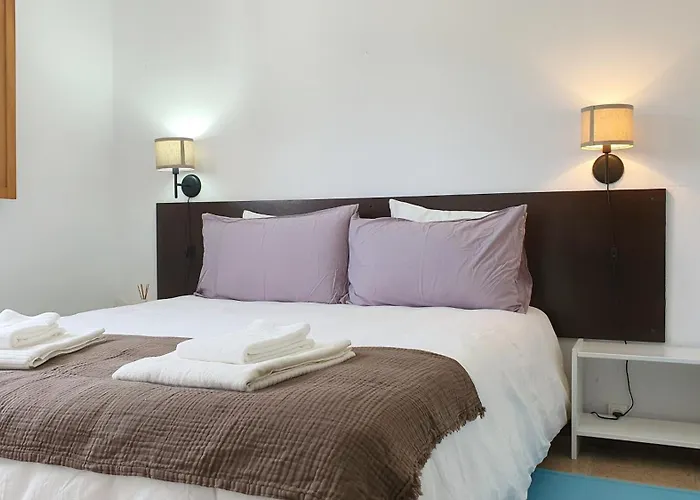 Tradicional Lagoa De Obidos Com Piscina Feriehus